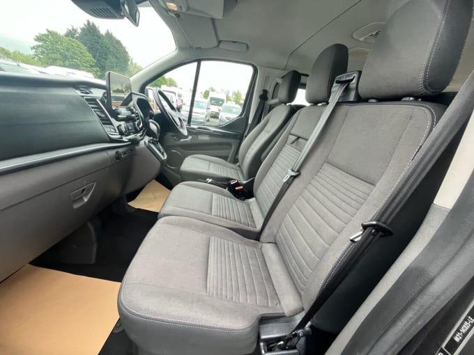 2025 Ford Tourneo Custom