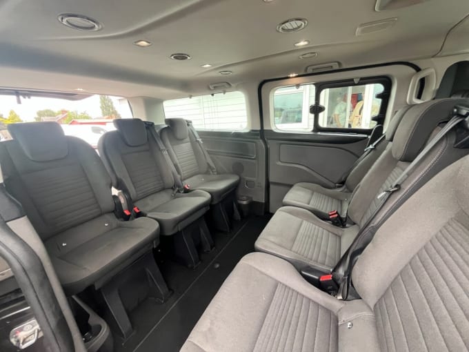 2025 Ford Tourneo Custom