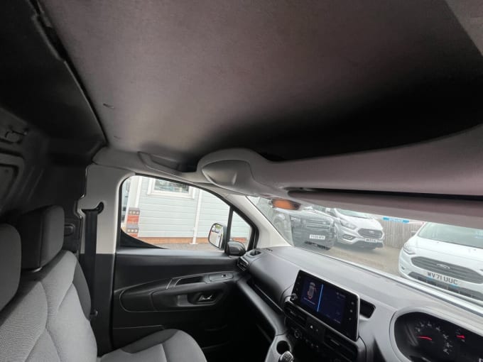 2025 Peugeot Partner