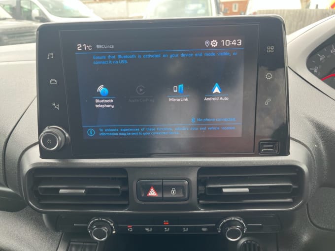 2025 Peugeot Partner