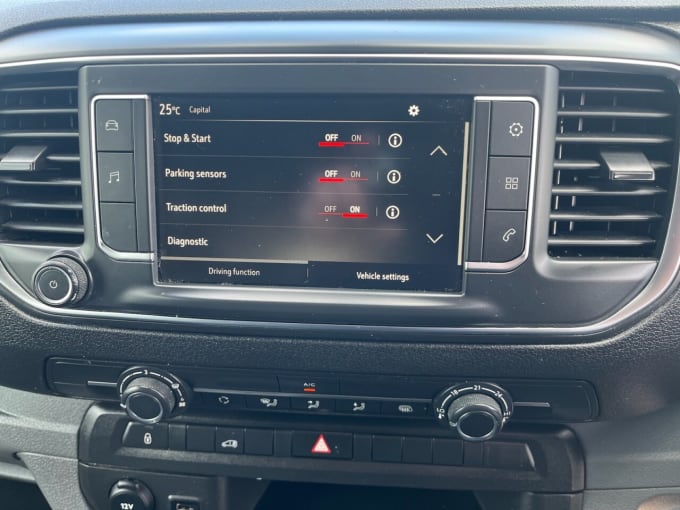 2025 Vauxhall Vivaro