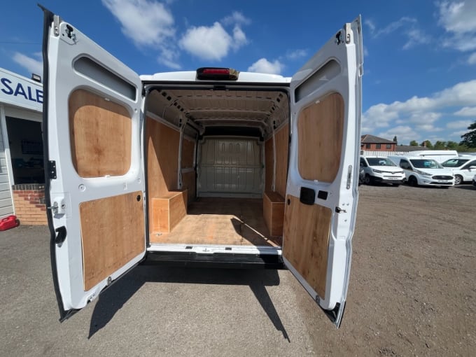 2025 Vauxhall Movano