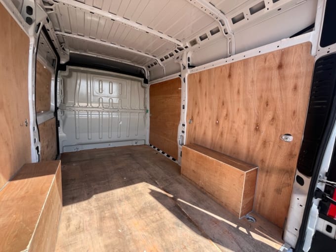 2025 Vauxhall Movano