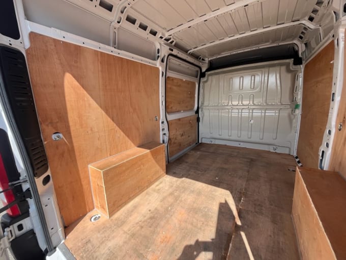 2025 Vauxhall Movano