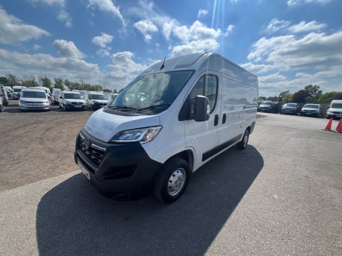 2025 Vauxhall Movano