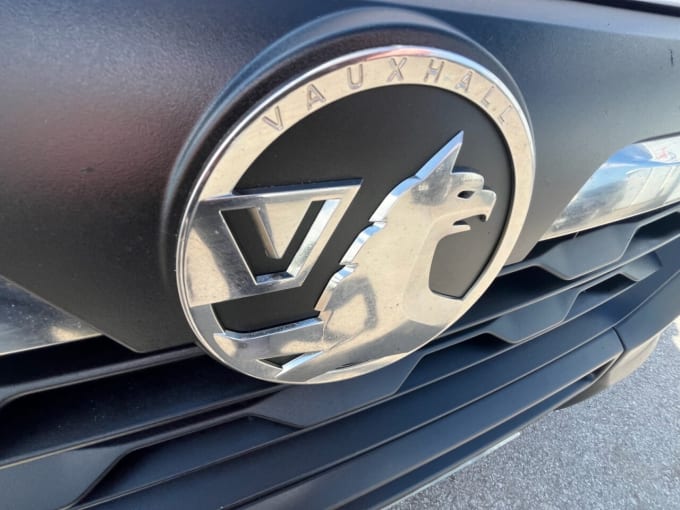 2025 Vauxhall Movano