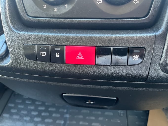 2025 Vauxhall Movano