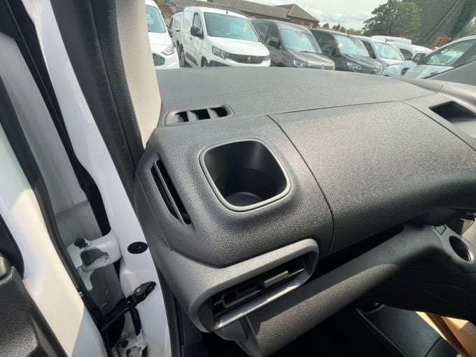 2025 Vauxhall Combo
