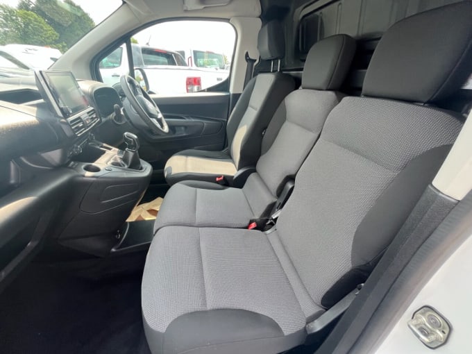 2025 Vauxhall Combo