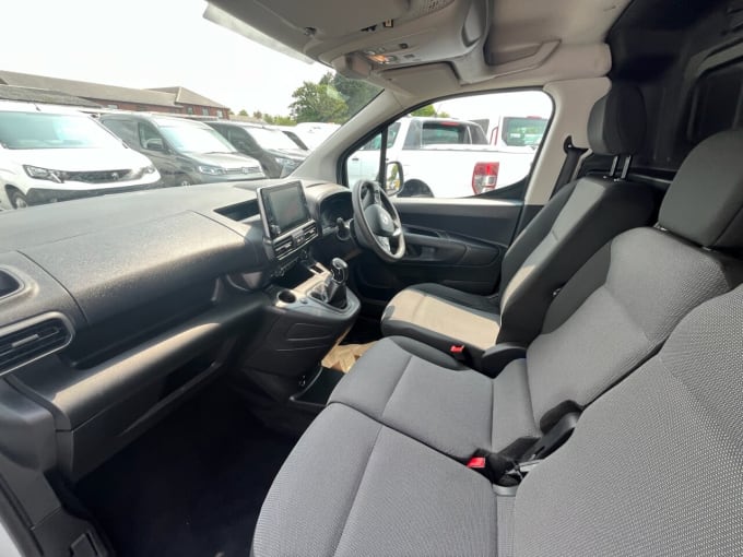 2025 Vauxhall Combo