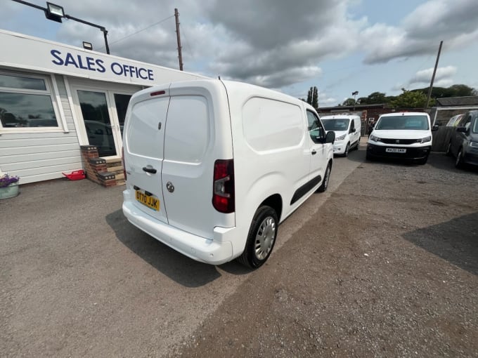 2025 Vauxhall Combo