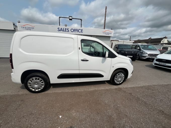 2025 Vauxhall Combo