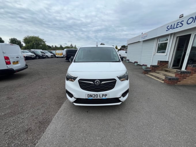 2025 Vauxhall Combo