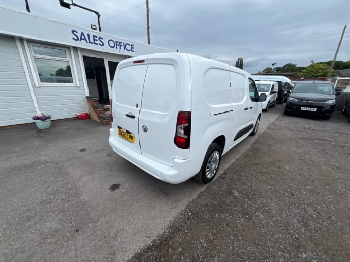 2025 Vauxhall Combo