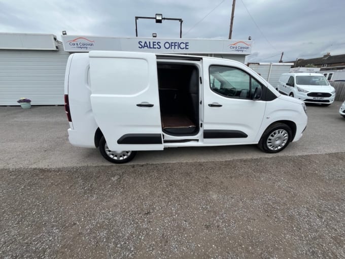2025 Vauxhall Combo