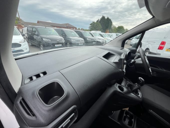 2025 Vauxhall Combo
