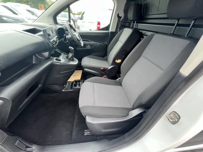 2025 Vauxhall Combo