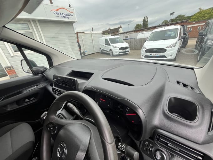 2025 Vauxhall Combo