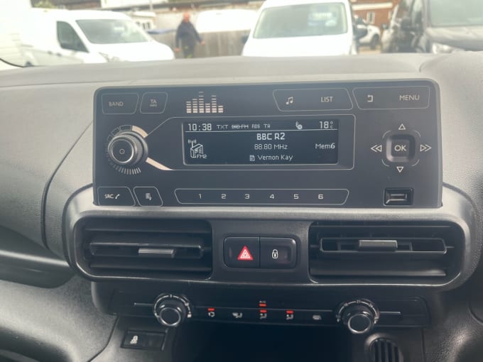 2025 Vauxhall Combo