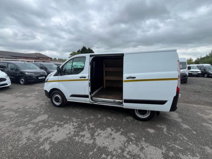 2025 Ford Transit Custom