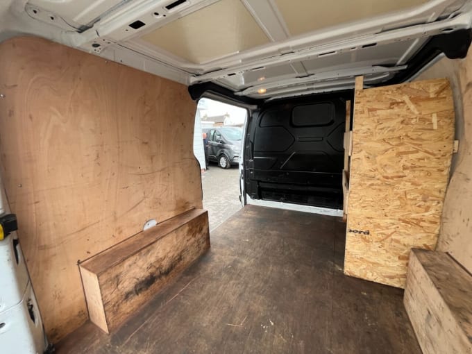 2025 Ford Transit Custom