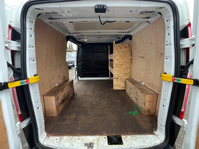 2025 Ford Transit Custom