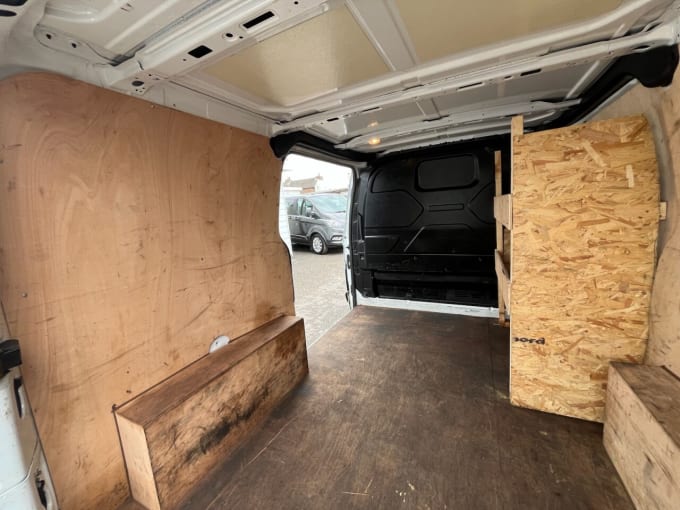 2025 Ford Transit Custom