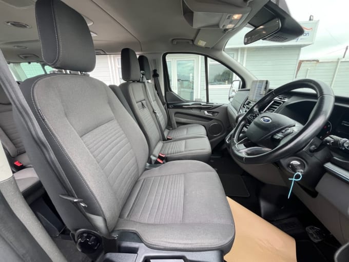 2025 Ford Tourneo Custom