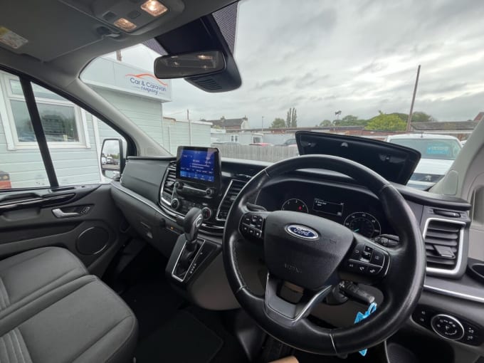 2025 Ford Tourneo Custom