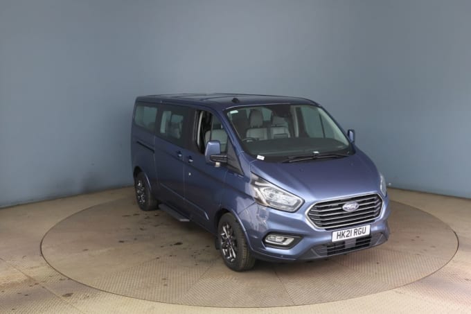 2025 Ford Tourneo Custom
