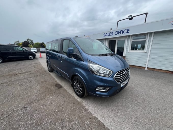 2025 Ford Tourneo Custom