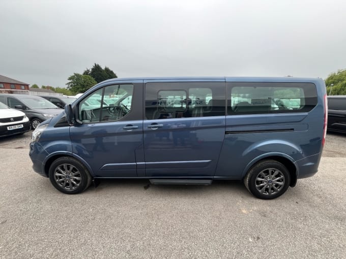 2025 Ford Tourneo Custom