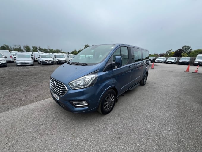 2025 Ford Tourneo Custom