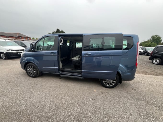 2025 Ford Tourneo Custom