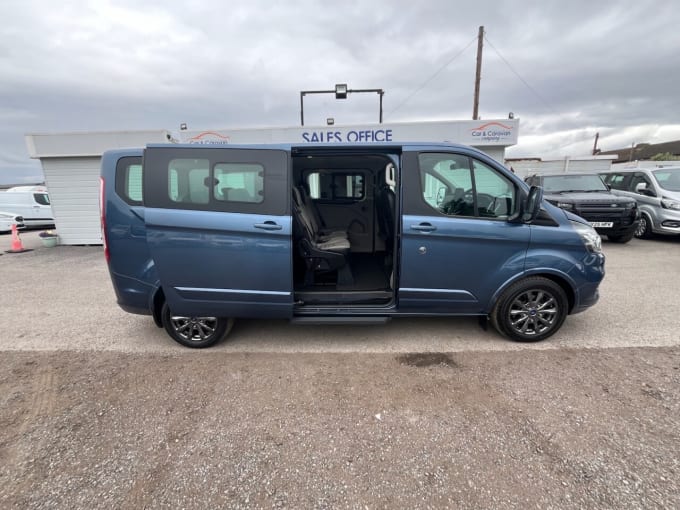 2025 Ford Tourneo Custom