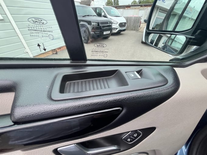 2025 Ford Tourneo Custom