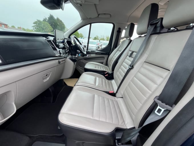2025 Ford Tourneo Custom