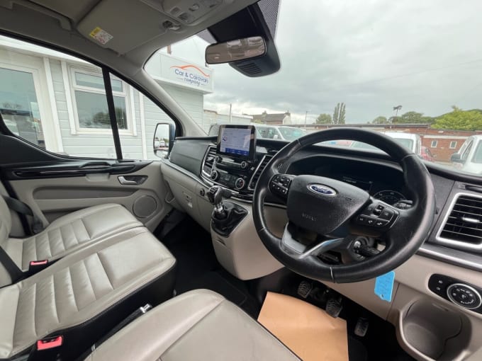 2025 Ford Tourneo Custom