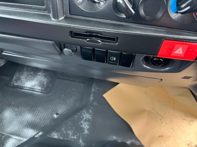 2025 Isuzu Grafter
