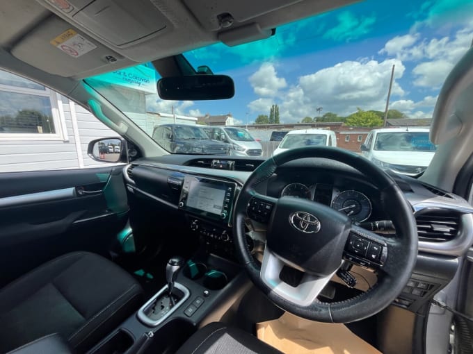2025 Toyota Hi-lux