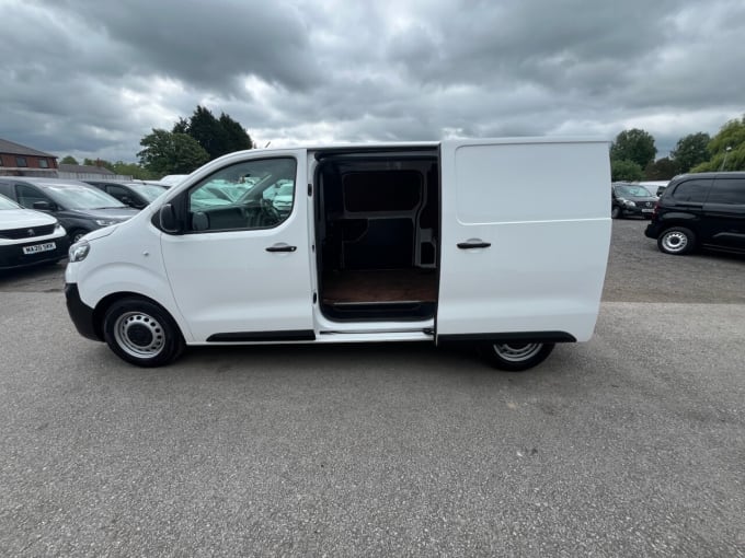 2025 Vauxhall Vivaro