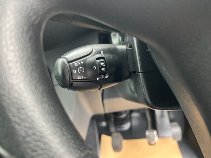 2025 Vauxhall Vivaro