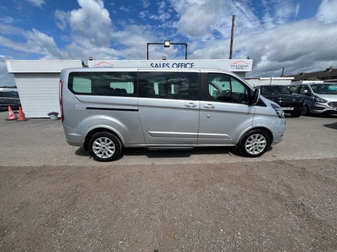 2025 Ford Tourneo Custom