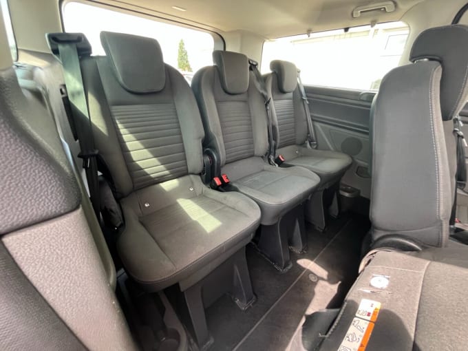 2025 Ford Tourneo Custom