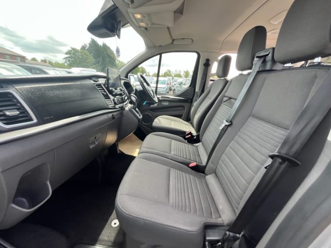 2025 Ford Tourneo Custom