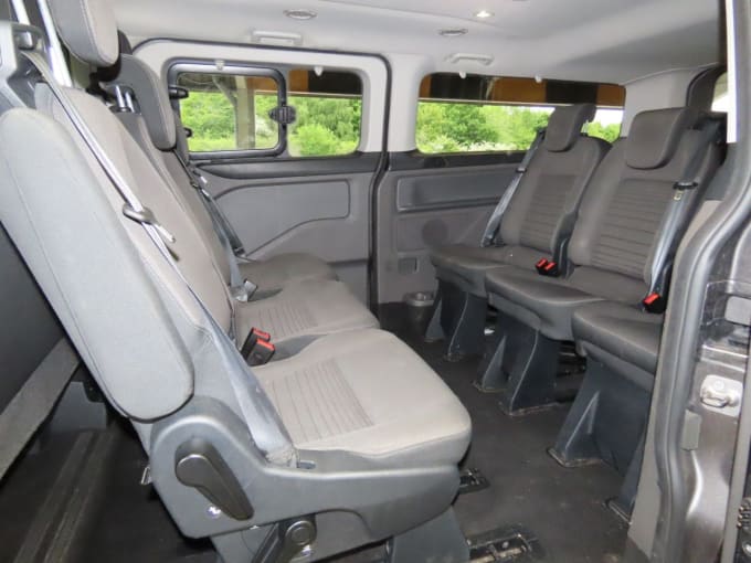 2025 Ford Tourneo Custom