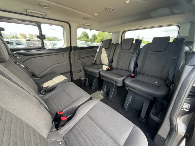 2025 Ford Tourneo Custom
