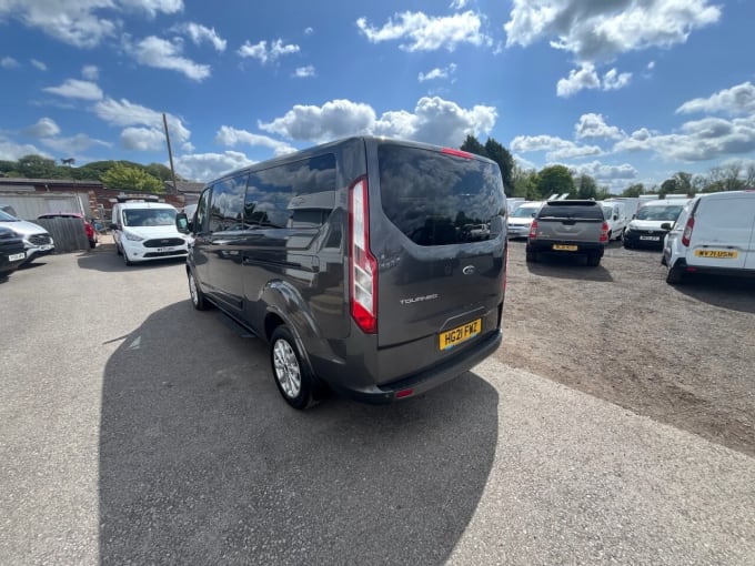 2025 Ford Tourneo Custom