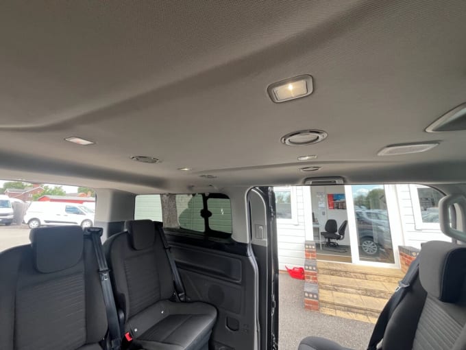 2025 Ford Tourneo Custom