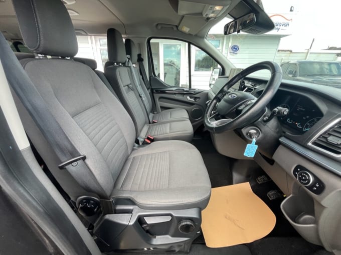 2025 Ford Tourneo Custom